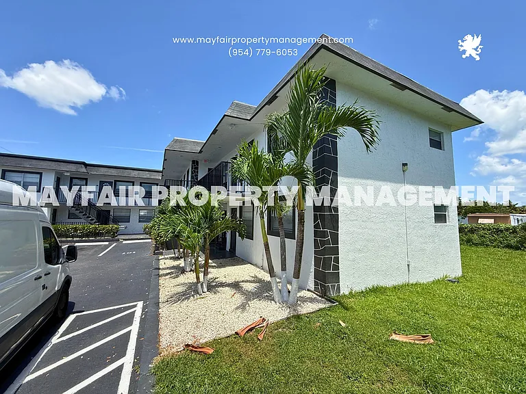 5661 SW 36th Ct #106 — Photo 12