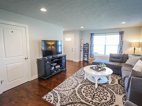 5th image of 1951 Whispering Meadows Dr