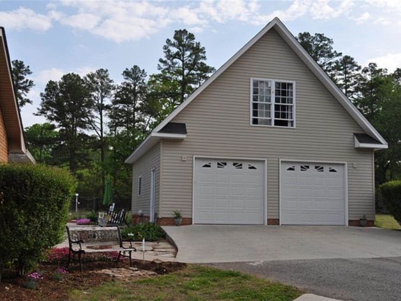 3rd image of 420 Green Valley Dr