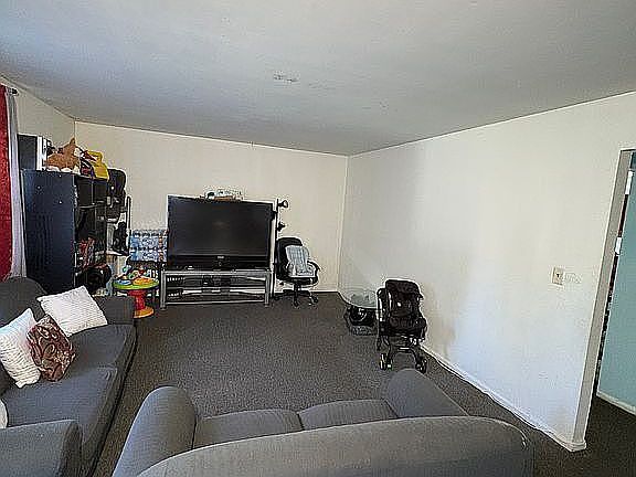 5th image of 37 Garden St