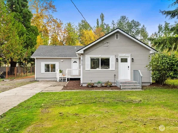 9719 9th Avenue E, Tacoma, WA 98445