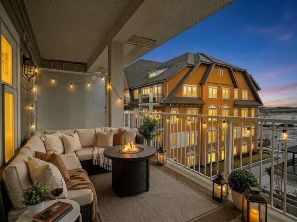 11 N Mahogany Row SE #2412, Calgary, AB T3M 2L6