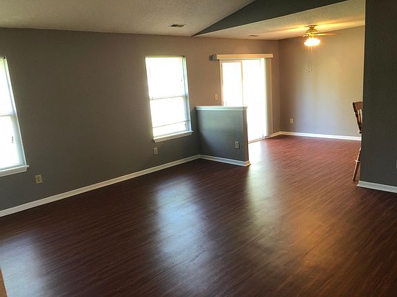 3rd image of 1922 Sweet Blossom Ln