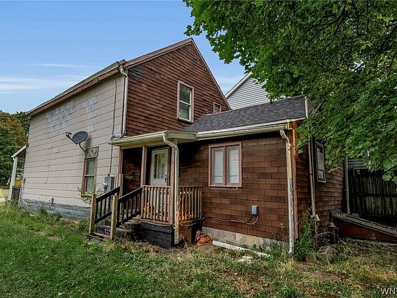 4th image of 131 Lemon St