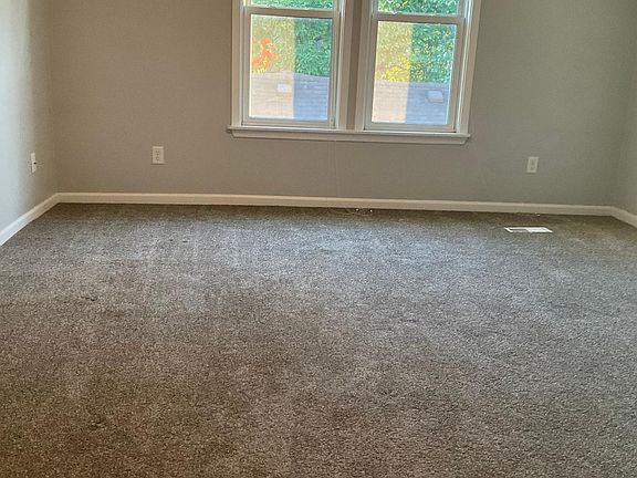 3rd image of 1208 Oakland Ave #2