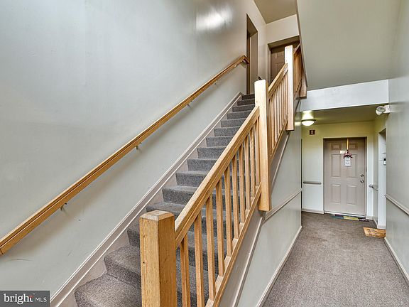 4th image of 9704 Lake Pointe Ct APT 204