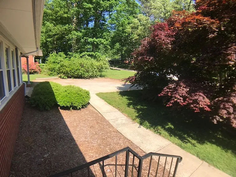 6909 Justice Dr — Photo 3