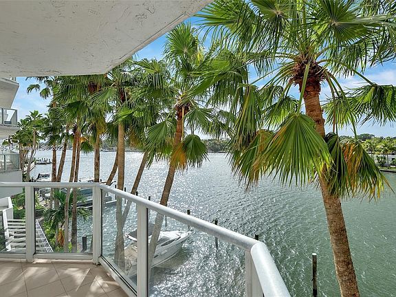 3rd image of 5900 Collins Ave APT 508