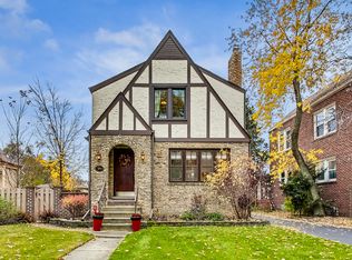 115 Gillick St, Park Ridge, IL 60068