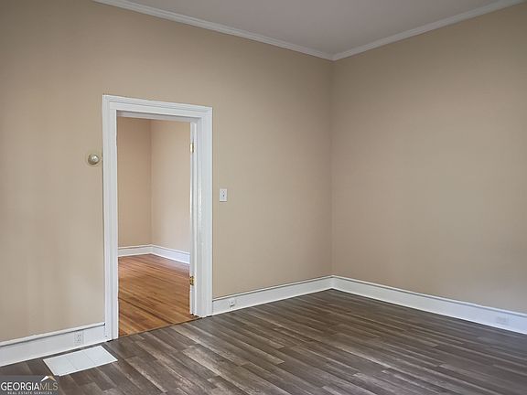 5th image of 207 Park Ave #B