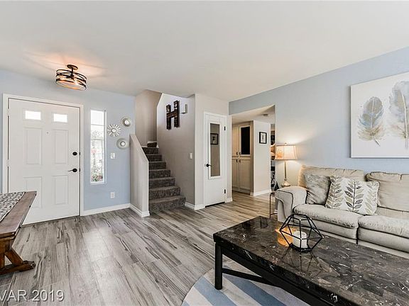 2nd image of 2316 Babcock Dr