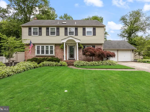 213 Timothy Ct, Cherry Hill, NJ 08034