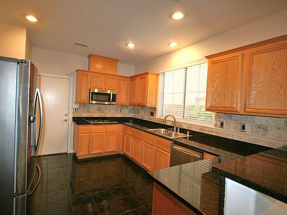5th image of 9175 Sendero Ave