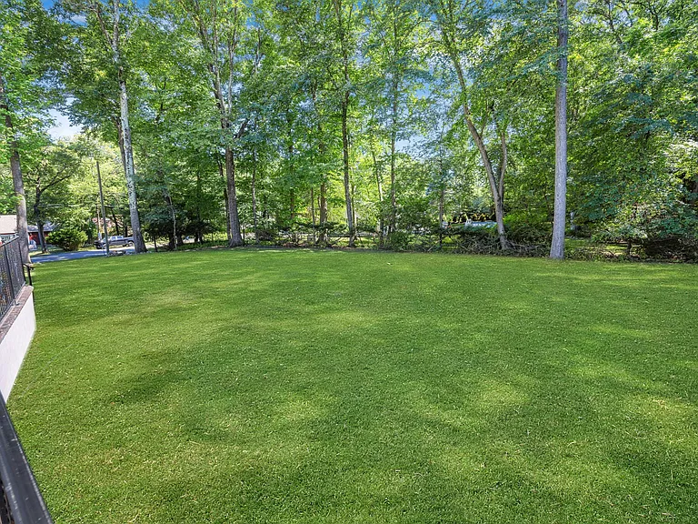252 Mabel Pl — Photo 56