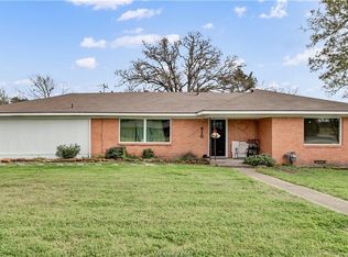 910 Gilchrist Ave, College Station, TX 77840