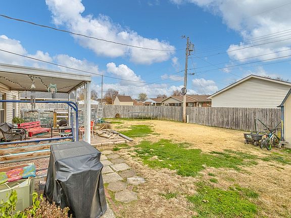 2nd image of 2523 Lawrin Ct