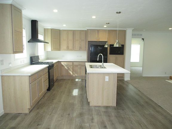 3rd image of 43253 Clementine Dr #218