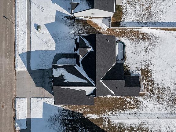 5th image of 501 Heartland St