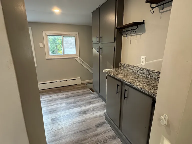 112 S Scott Ave #1 — Photo 3