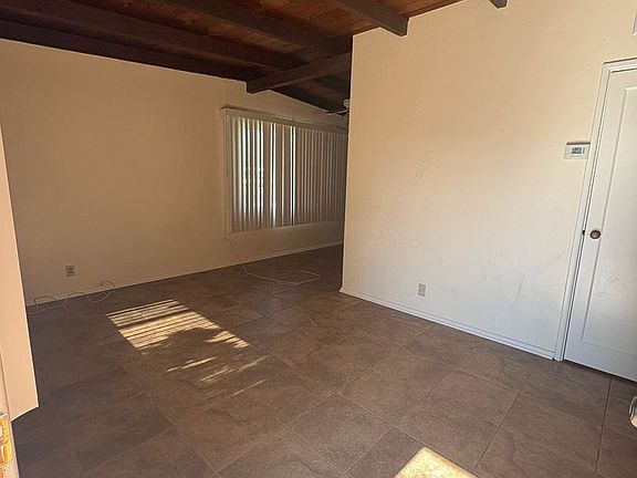 2nd image of 3414 E Lee St #3416 & 3418