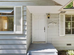 9525 7th Avenue NW, Seattle, WA 98117