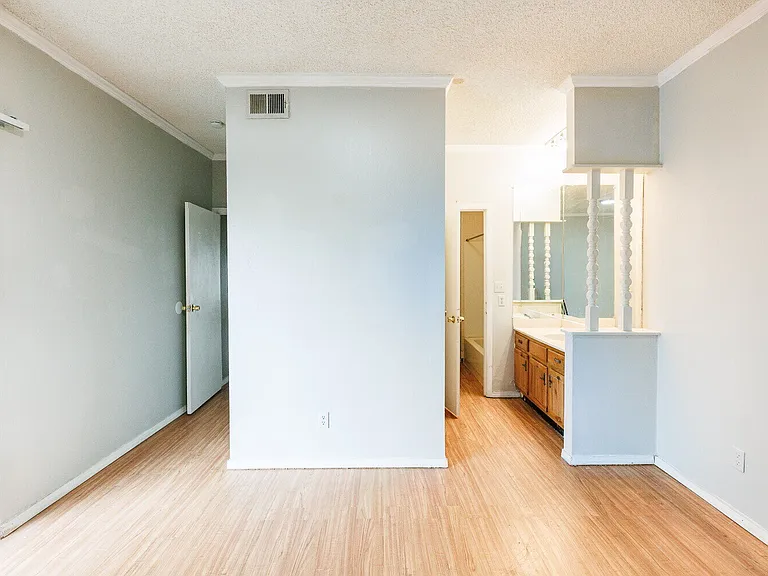 7405 Avenue X #104 — Photo 25