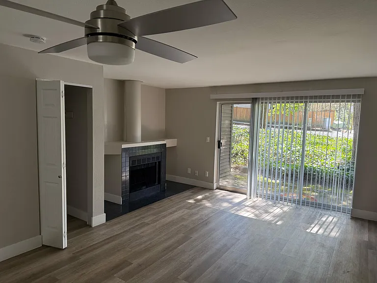 Redmond Park Apts — Photo 68