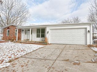 1251 Feliz Ln, Fenton, MO 63026