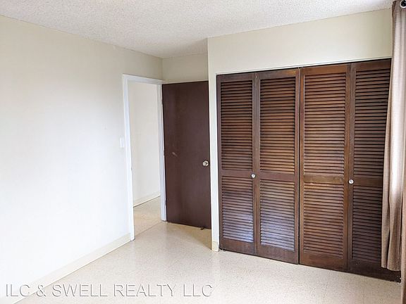 3rd image of 640 Hausten St APT C