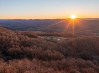 1889 Cora Ln, Whitmer, WV 26296