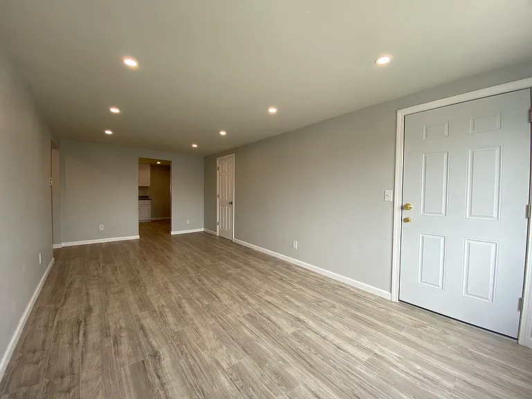 174 Lucille St #3 — Photo 12