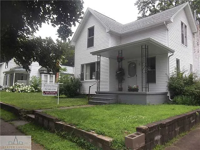 123 S East St photo 1