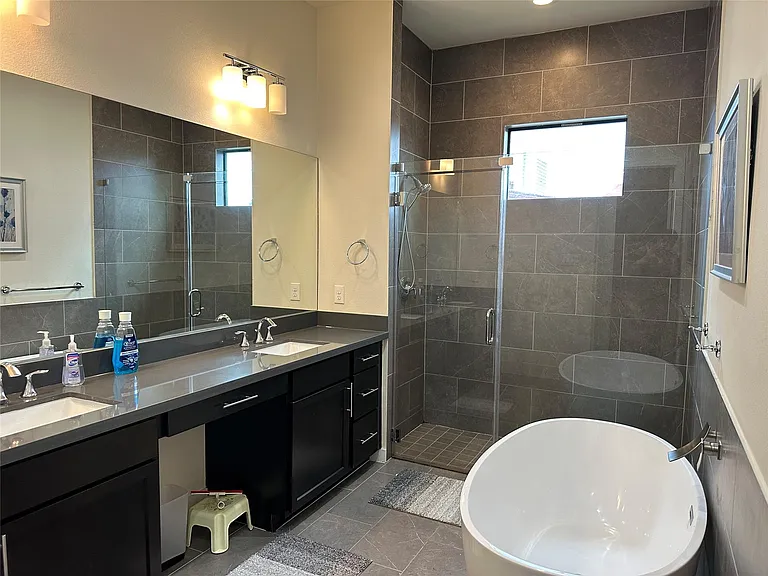 2616 Riverside Dr #B — Photo 13