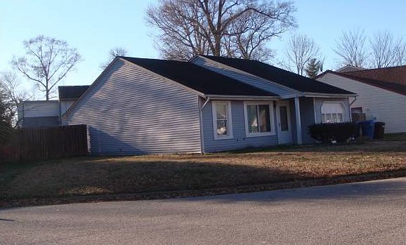 2nd image of 3809 Foxglove Ct