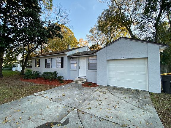 2nd image of 3526 Hibiscus St