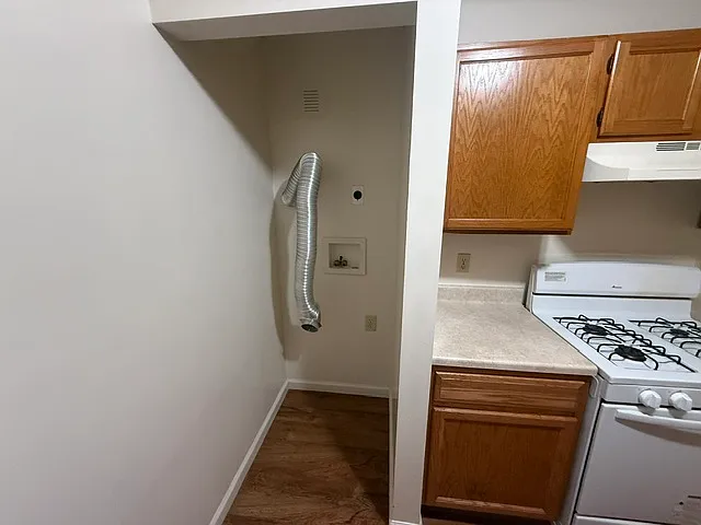 247 Northland Dr #C — Photo 6
