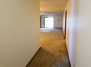9024 N Roxbury Ter, Oklahoma City, OK 73132