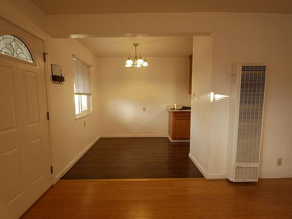 2nd image of 1600 Nelson Dr
