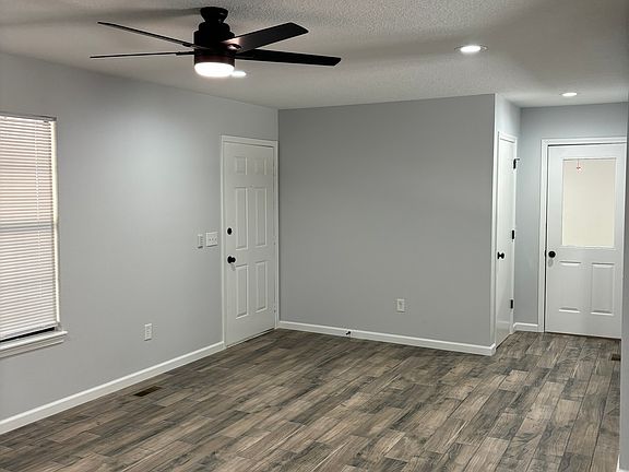 5th image of 3 Witney Ln