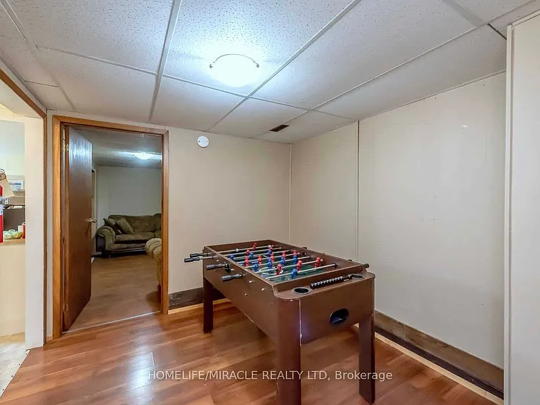 90 Tupper Dr #BASEMENT — Photo 6