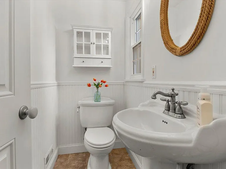 72 Alpine Dr — Photo 8