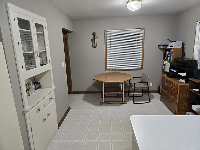 3477 S Kansas Ave — Photo 5