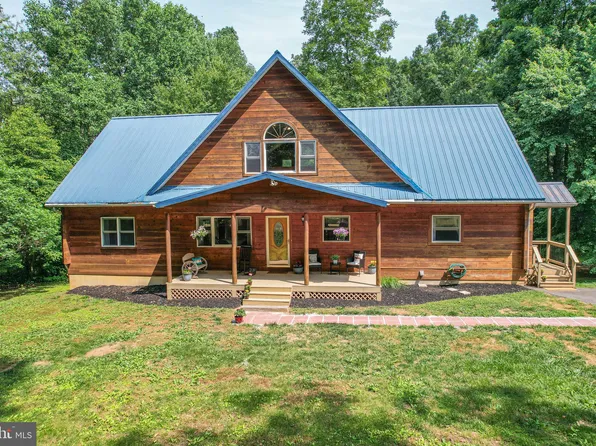 359 Buckwheat Rd, Fawn Grove, PA 17321