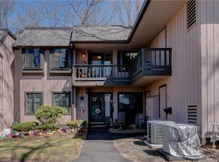 36 Coach Dr UNIT 36, Southington, CT 06489