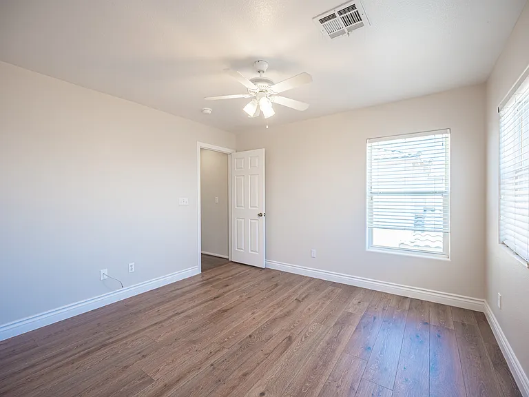 8967 Ellenbrook St — Photo 30