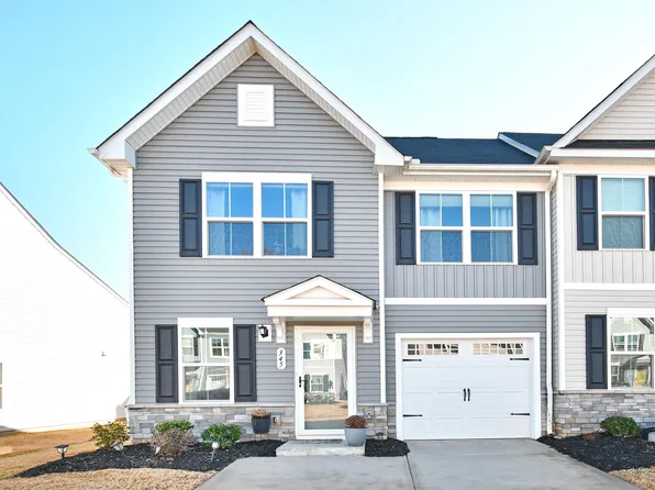 345 Kensley Dr, Greenville, SC 29617