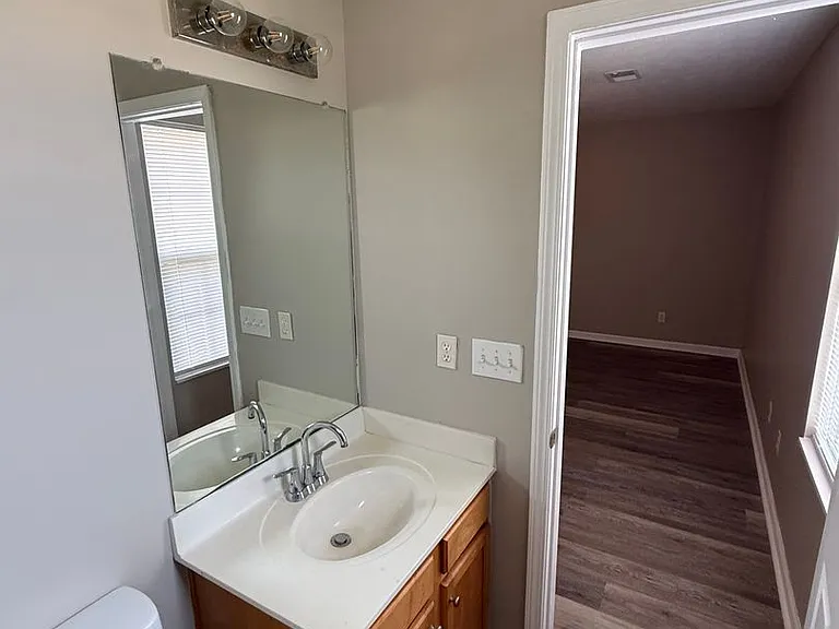 107 Daneswood Ct — Photo 12