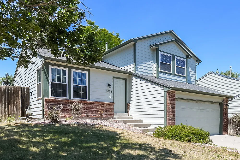 3 bed, 2.5 bath, 1387 sqft, $2,555 — Photo 4