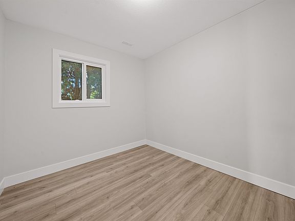 5th image of 45741 Britton Ave #4