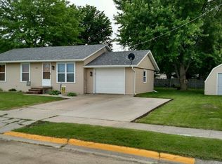 1605 Washington Ave, Dixon, IL 61021